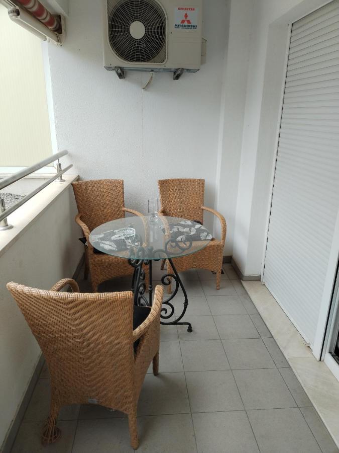 Deluxe Apartment Manuela With Balcony Top Center สปลิท ภายนอก รูปภาพ