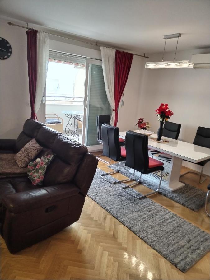 Deluxe Apartment Manuela With Balcony Top Center สปลิท ภายนอก รูปภาพ