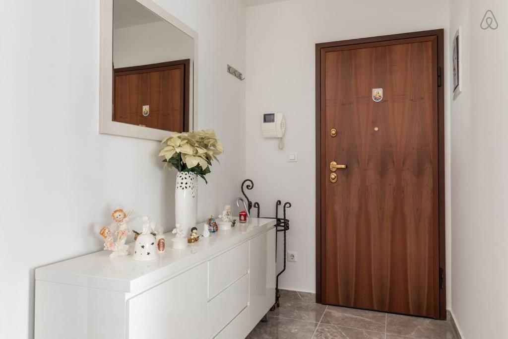 Deluxe Apartment Manuela With Balcony Top Center สปลิท ภายนอก รูปภาพ